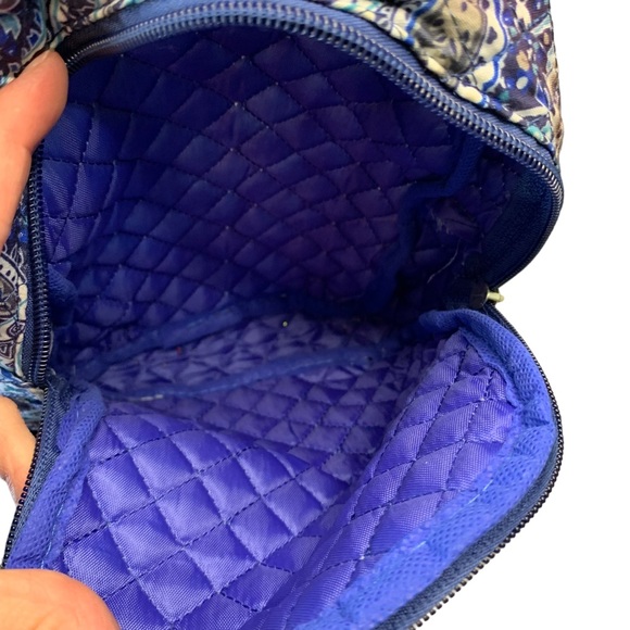 Blue Paisley Quilted Zippered Convertible Bag - Picture 3 of 5